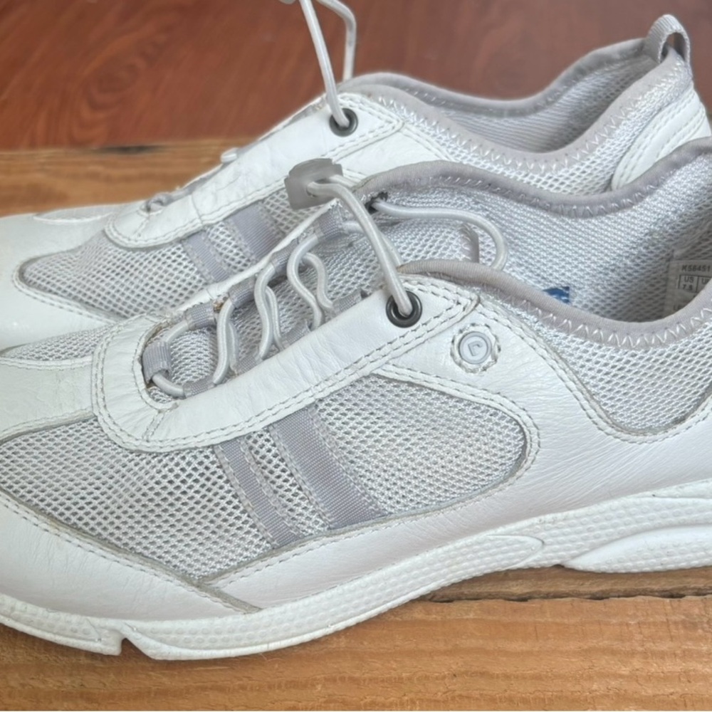 Rockport XOS Women’s Athletic Sneakers Size 7.5 White